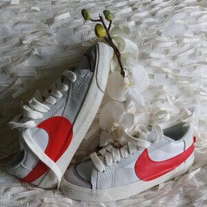 Nike Blazer Low 77 Jumbo Sneakers